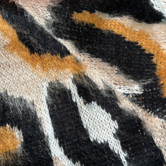 Alice Blue Sweater - Picture 8 of 8